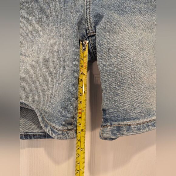 Lucky Brand Distressed Denim Shorts Sz 2 Light Wash Cutoff Festival The Roll up - Picture 10 of 10